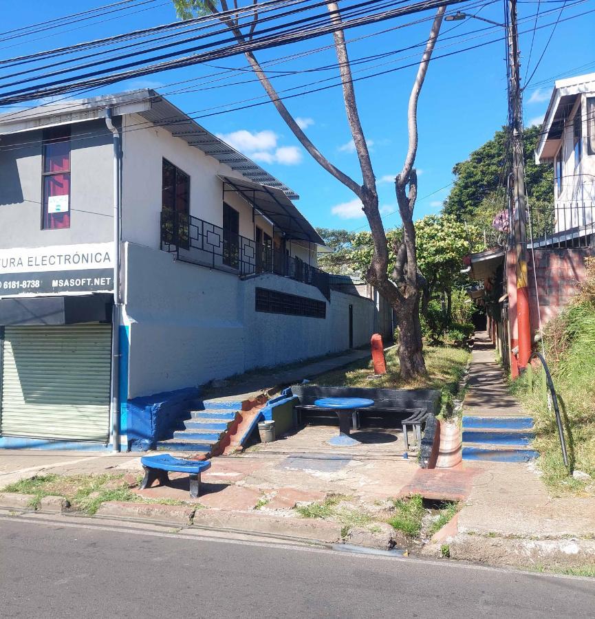 Anchia - Hostel Alajuela Exteriér fotografie